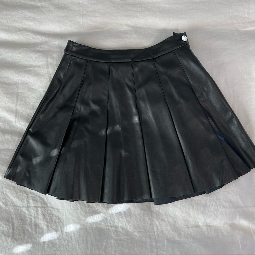 NWOT WeWoreWhat faux leather tennis skirt